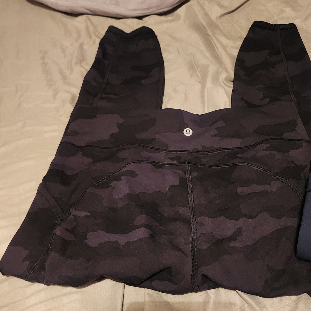 lululemon invigorate legging camo